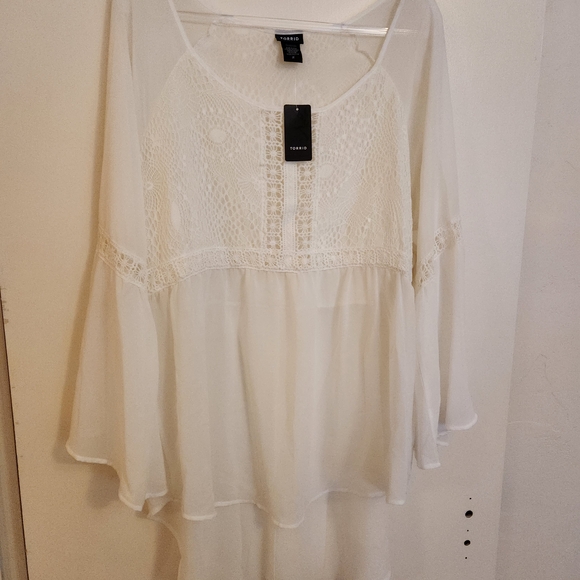 Torrid Chiffon White Lace Blouse Sz2 NWT - Picture 6 of 9